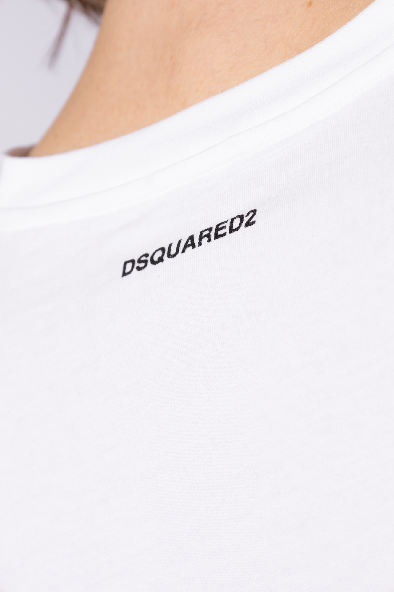 Dsquared v shop neck t shirts